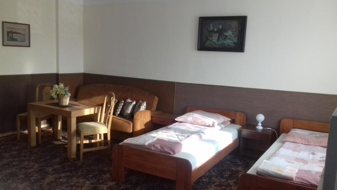 Hostel Jax Torun Exterior photo